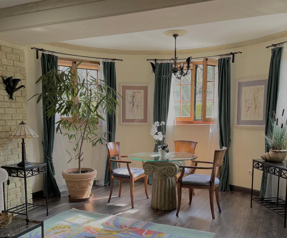 Buda Hills Villa Apartment Budapest Esterno foto